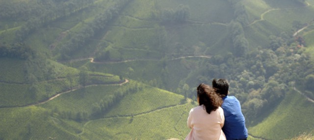Spend Quality Time in Munnar, Kerala